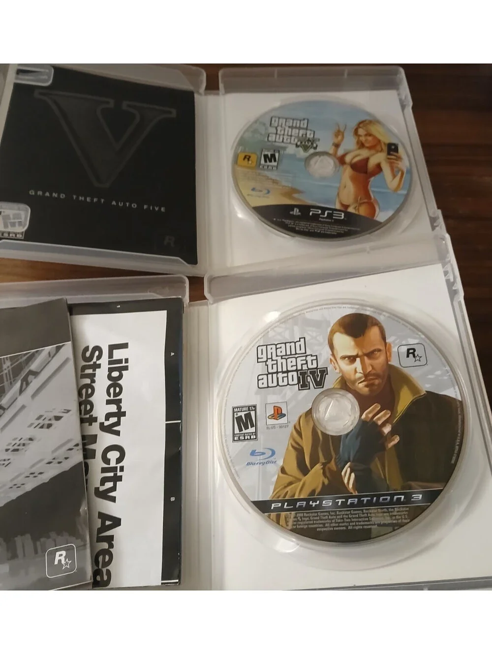 Grand Theft Auto IV & V (PlayStation 3) Bundle